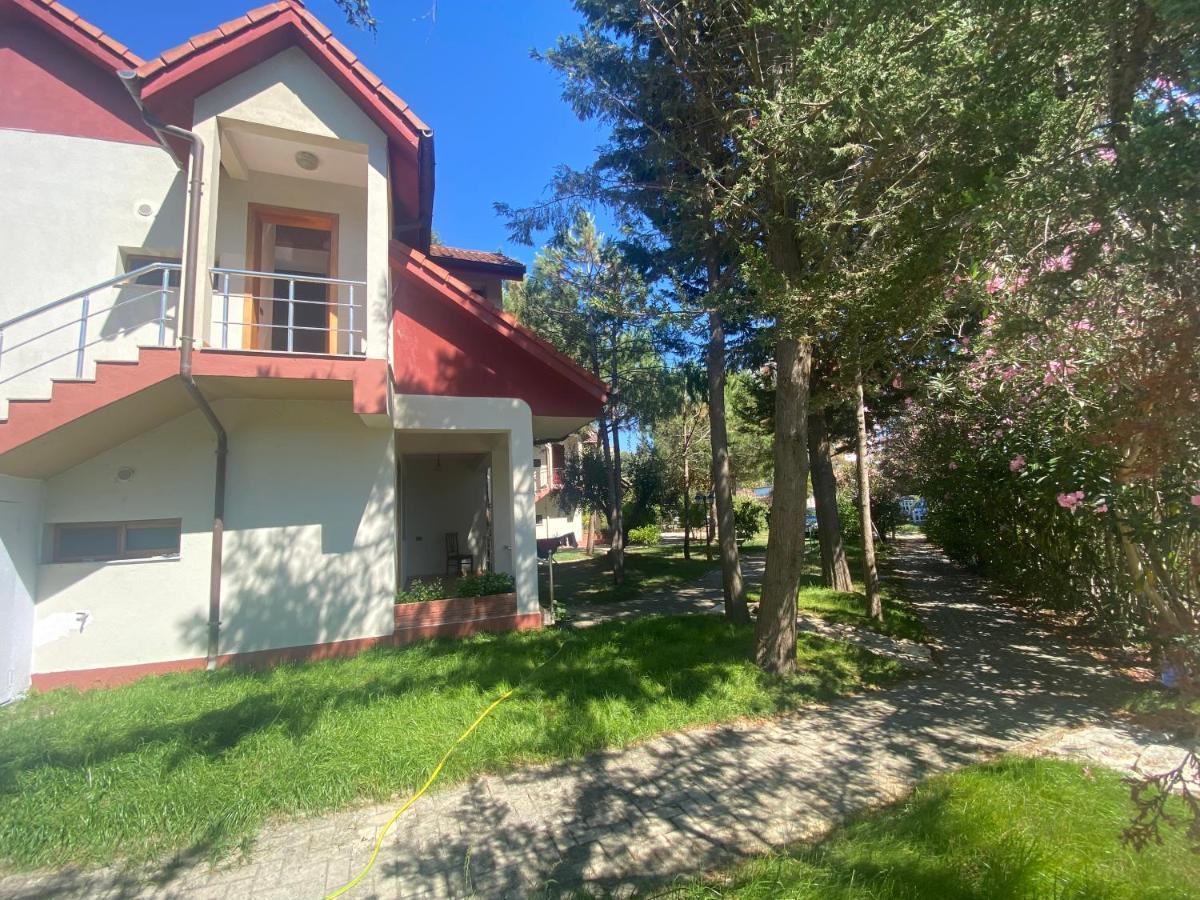 Hotel Garden Villa Ardo Golem  Eksteriør bilde