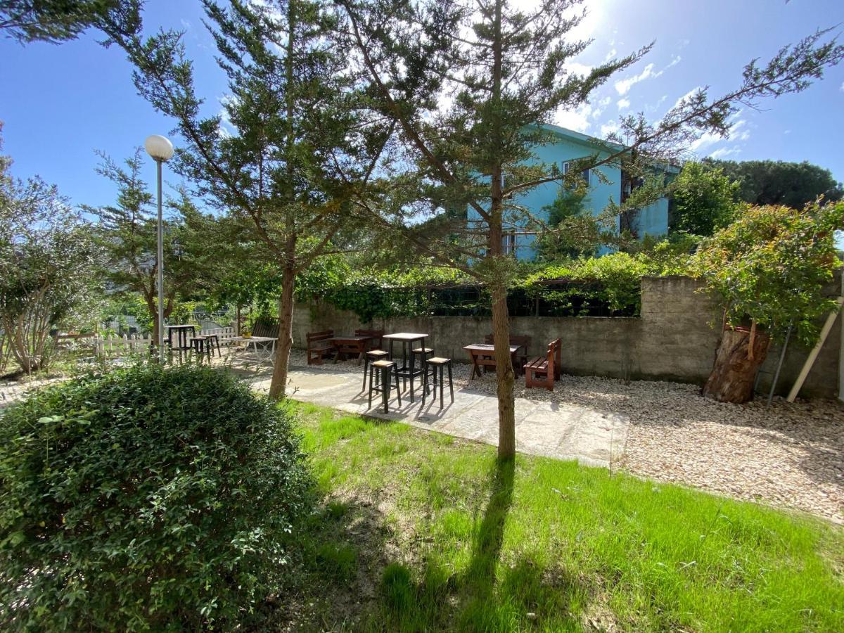 Hotel Garden Villa Ardo Golem  Eksteriør bilde
